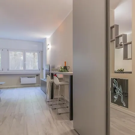Apartment Amazing Life House *