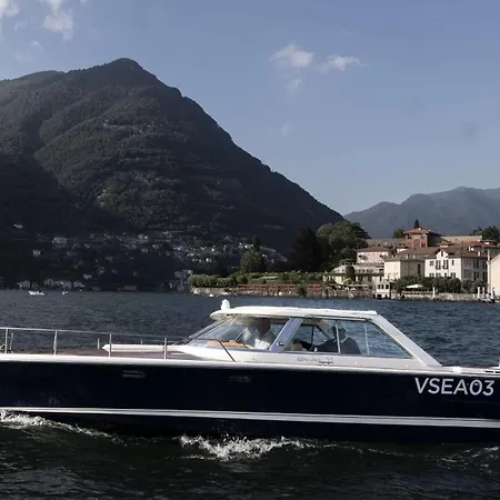 Amazing Life House アパート *